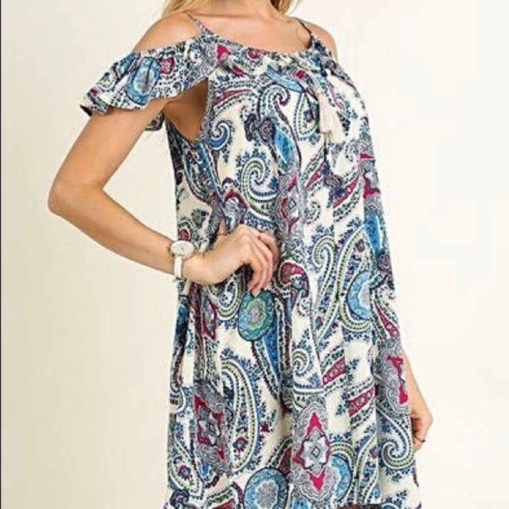 Umgee Paisley cold shoulder dress. Brand new.